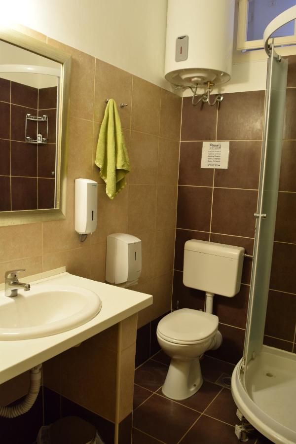 Old Town Hostel Split Bagian luar foto